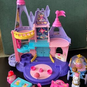 Fisher-Price Princess French Speaker Castle Playset